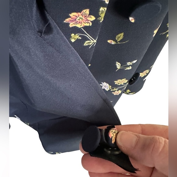 H&M Floral Blazer - Navy Blue with Flowers - Size 4 - Picture 7 of 9